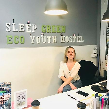 ברצלונה Sleep Green - Certified Eco Youth Hostel מראה חיצוני תמונה