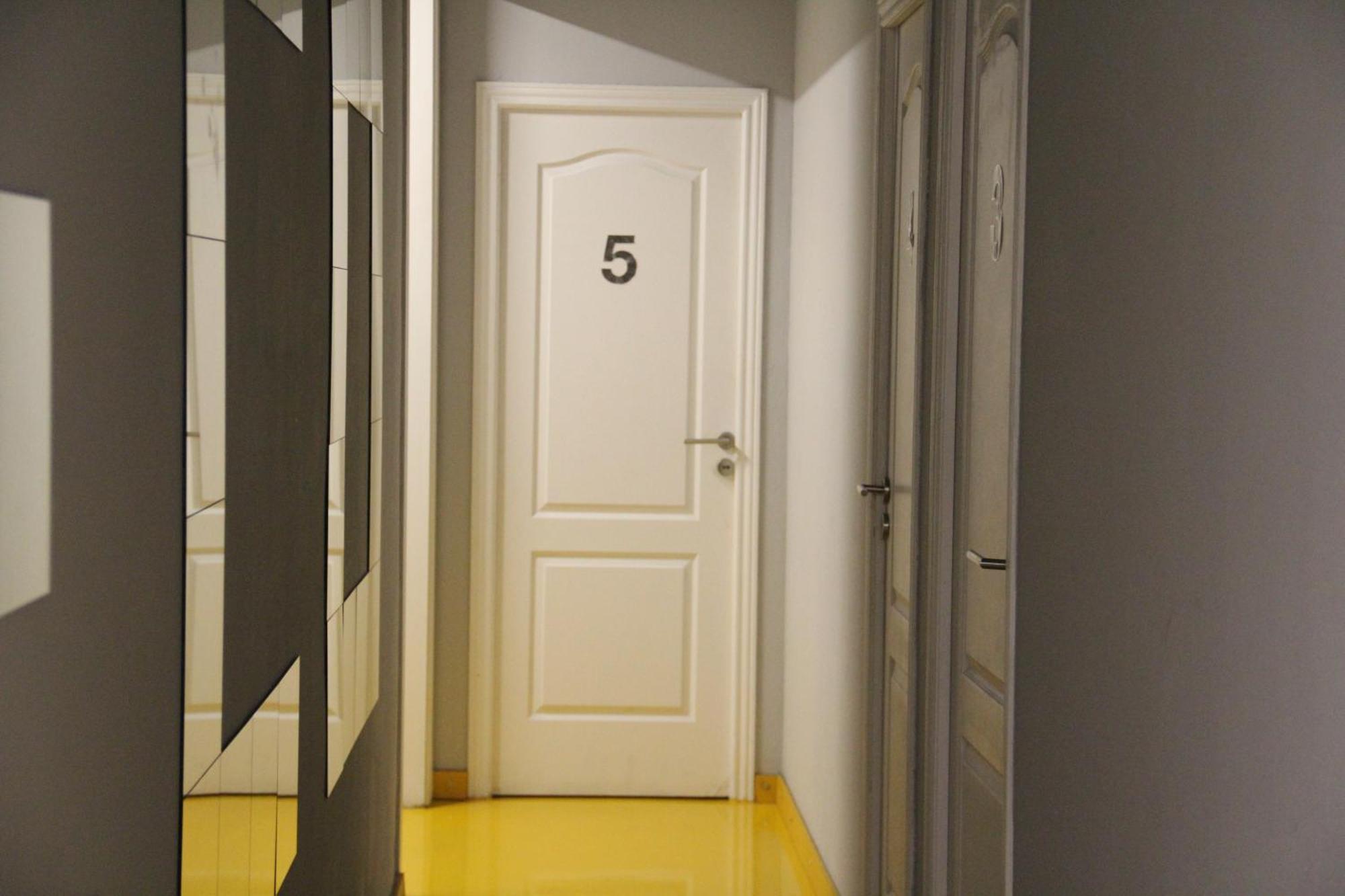 ברצלונה Sleep Green - Certified Eco Youth Hostel חדר תמונה
