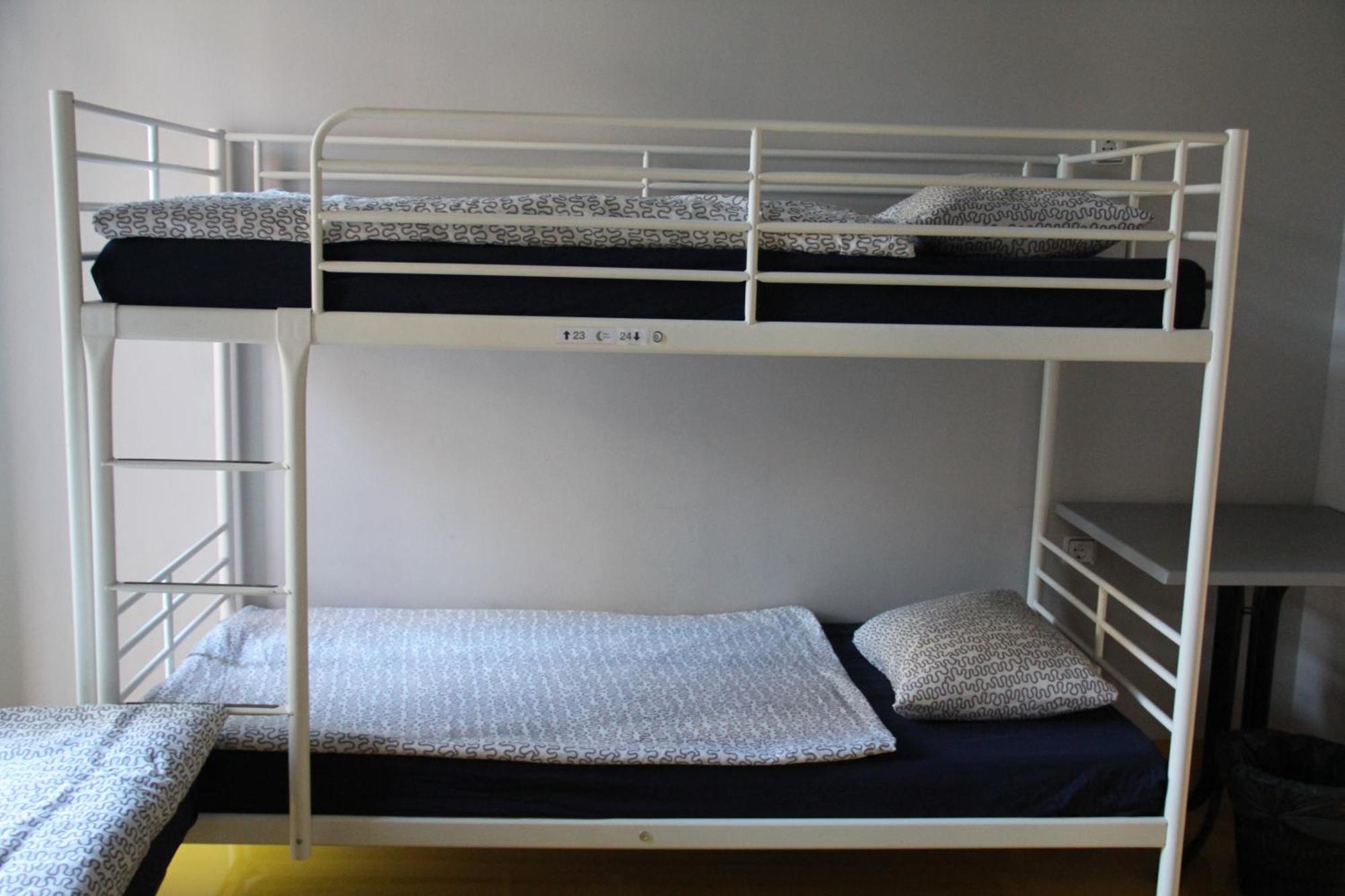 ברצלונה Sleep Green - Certified Eco Youth Hostel חדר תמונה