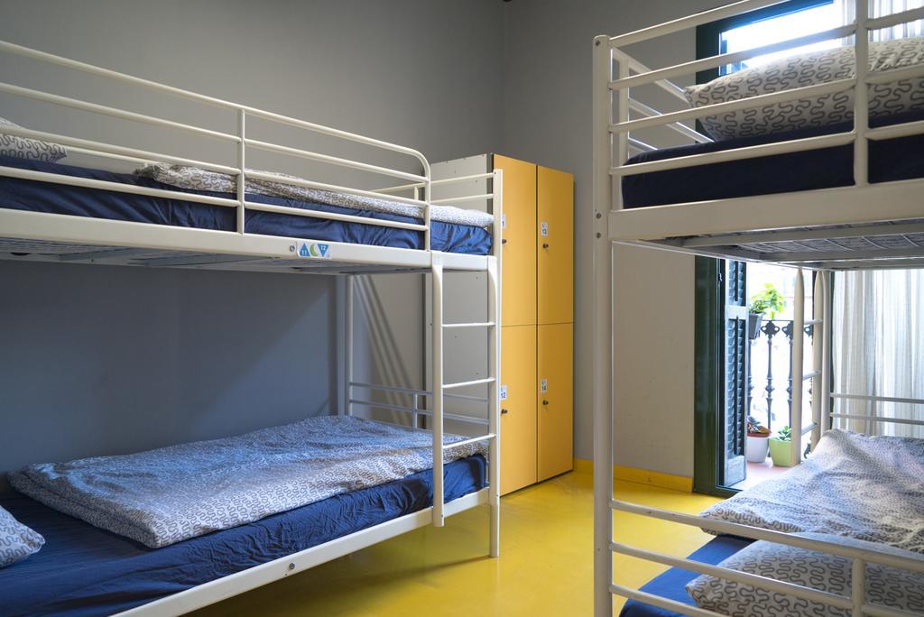 ברצלונה Sleep Green - Certified Eco Youth Hostel מראה חיצוני תמונה