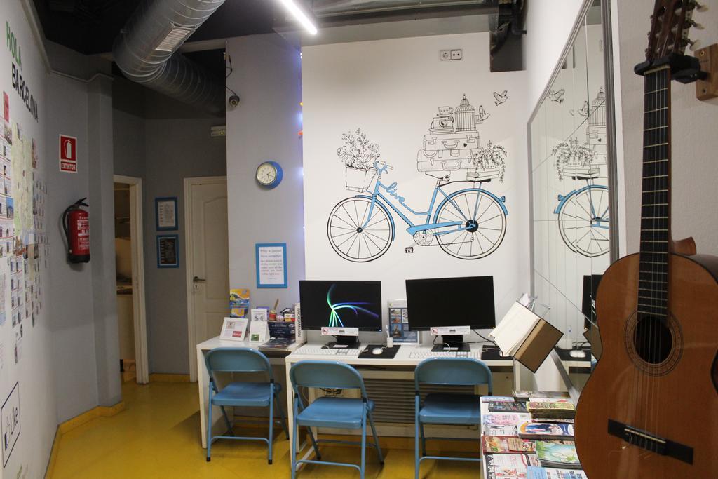 ברצלונה Sleep Green - Certified Eco Youth Hostel מראה חיצוני תמונה