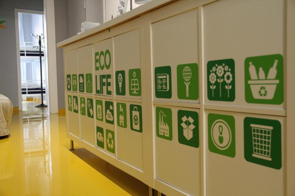 ברצלונה Sleep Green - Certified Eco Youth Hostel מראה חיצוני תמונה