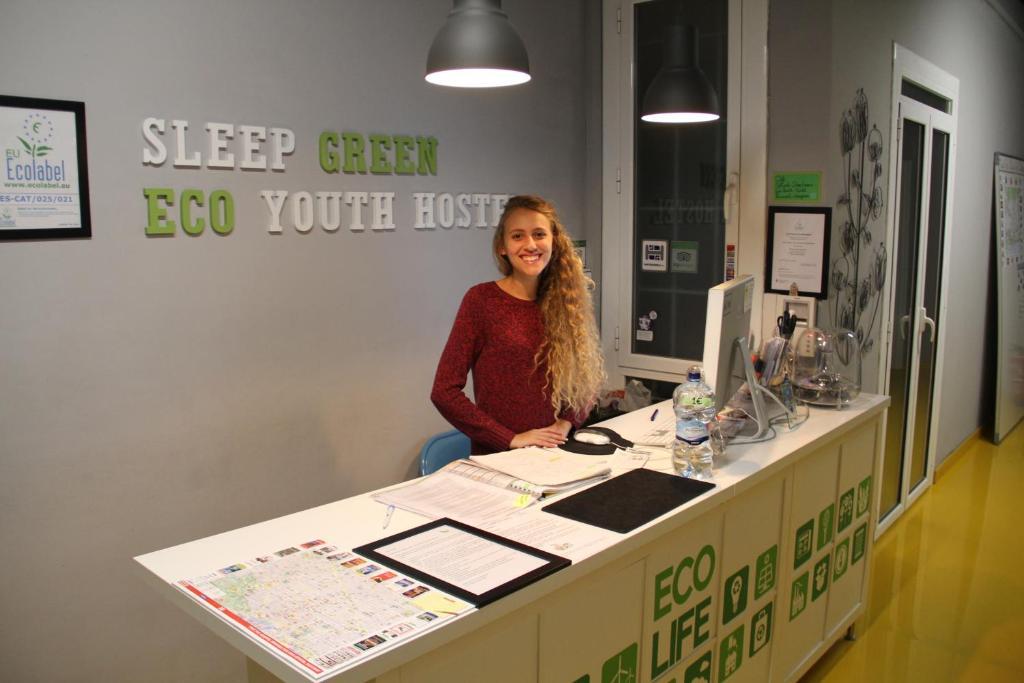 ברצלונה Sleep Green - Certified Eco Youth Hostel מראה חיצוני תמונה