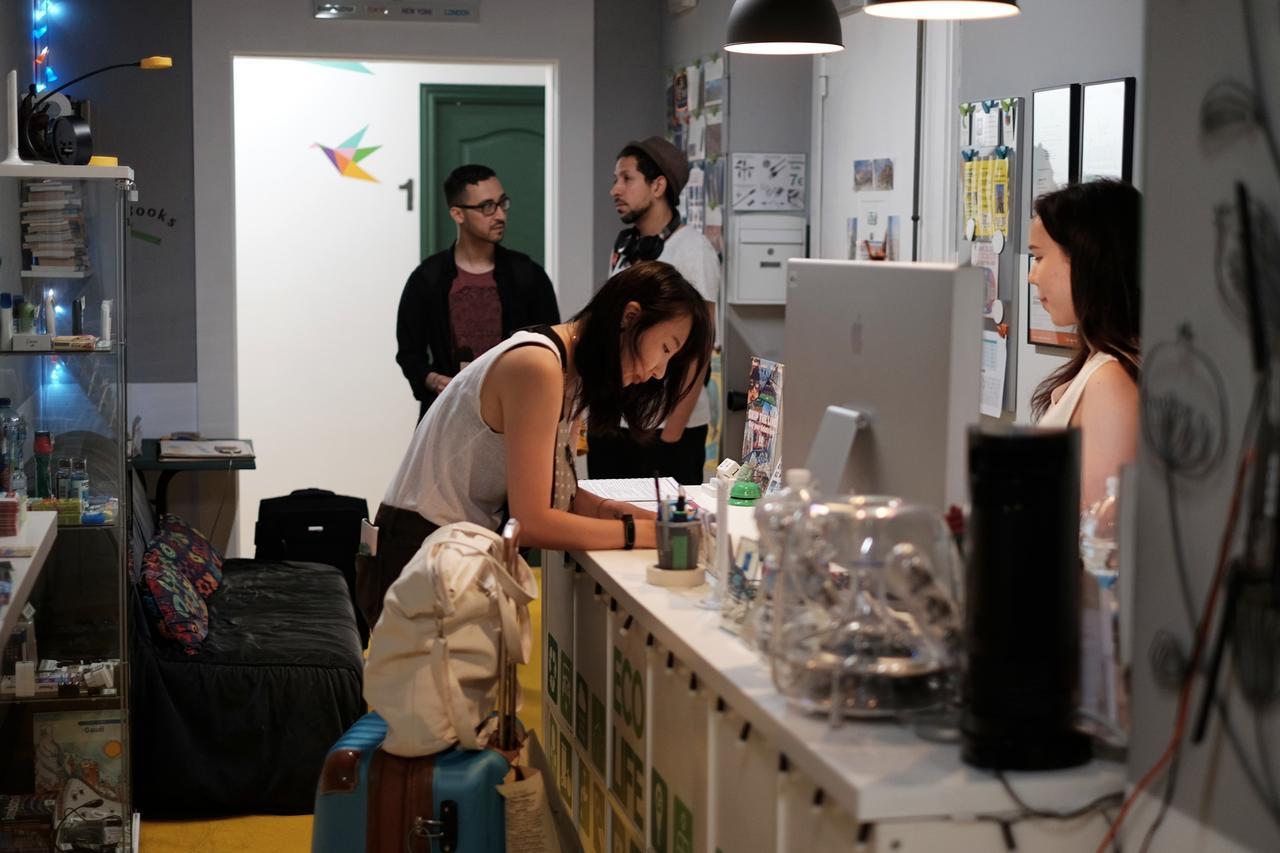 ברצלונה Sleep Green - Certified Eco Youth Hostel מראה חיצוני תמונה