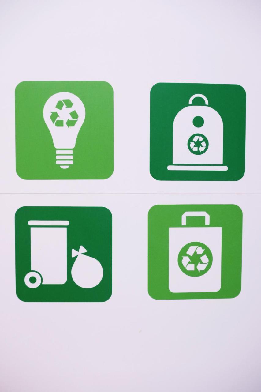 ברצלונה Sleep Green - Certified Eco Youth Hostel מראה חיצוני תמונה