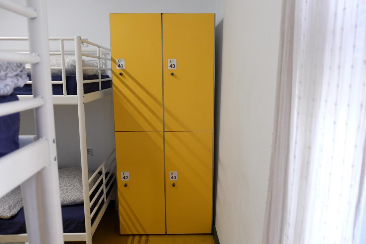 ברצלונה Sleep Green - Certified Eco Youth Hostel מראה חיצוני תמונה